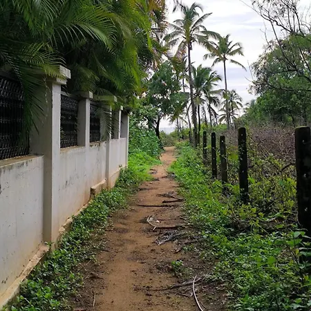 Beachside Apartment - Cozy By The Sea Goa Panaji Exterior photo