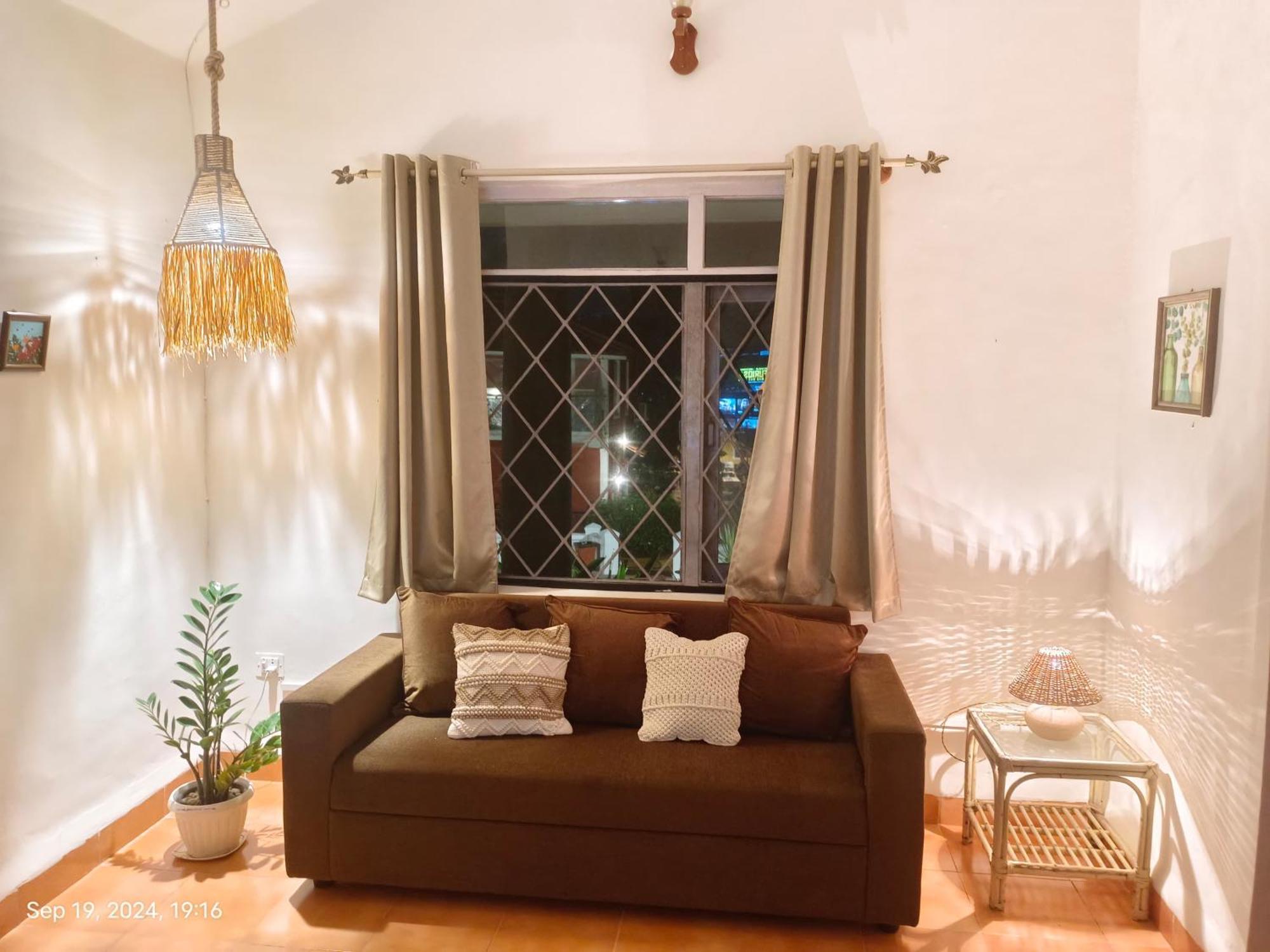 Beachside - Cozy By The Sea Goa Holiday home Panaji