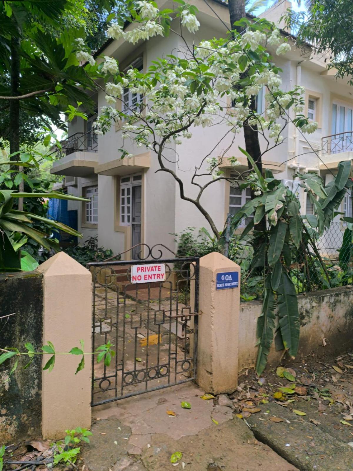 Beachside - Cozy By The Sea Goa Holiday home *
